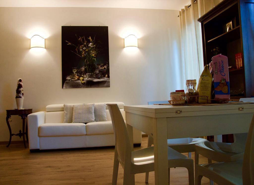 Suite Umberto I Asís Exterior foto